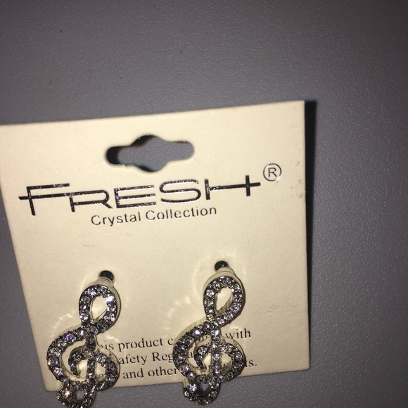Rhinestone treble clef earrings - Picture 6 of 8